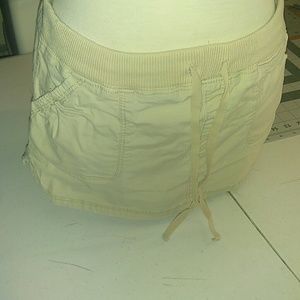 Beige Hollister skirt
